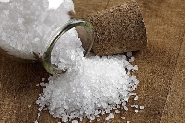 Phèn chua có công thức hóa học là (KAl(SO4)2.12H2O